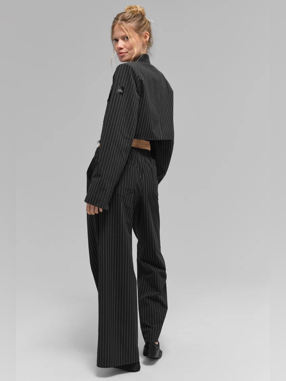 Alo Cropped Pinstripe Main Character Full Zip Jacket - Picture 2 of 5